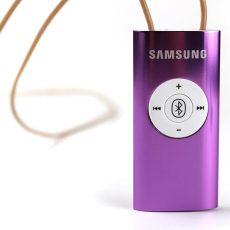 Най-новата Bluetooth слушалка за преписване с презареждаема батерия