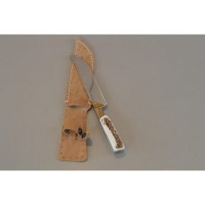 Класически български ловен нож