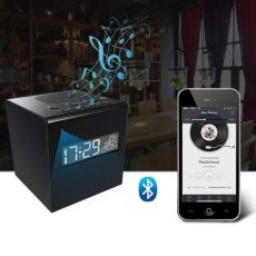 WiFi скрита камера в Bluetooth колонка с дигитален часовник